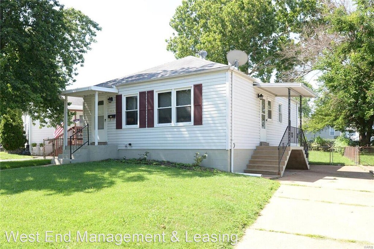 10630 St Lawrence Ln, Saint Ann, MO 63074 House Rental in Saint Ann