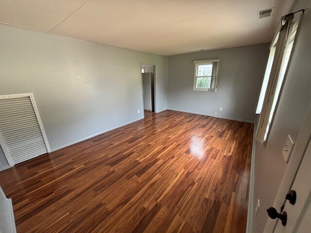Building Photo - 614 Lindemann Ln