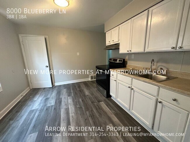 Foto del edificio - 8000 Blueberry Ln