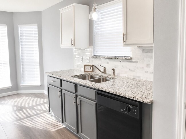 Building Photo - 3305 Rustic Meadow Trail