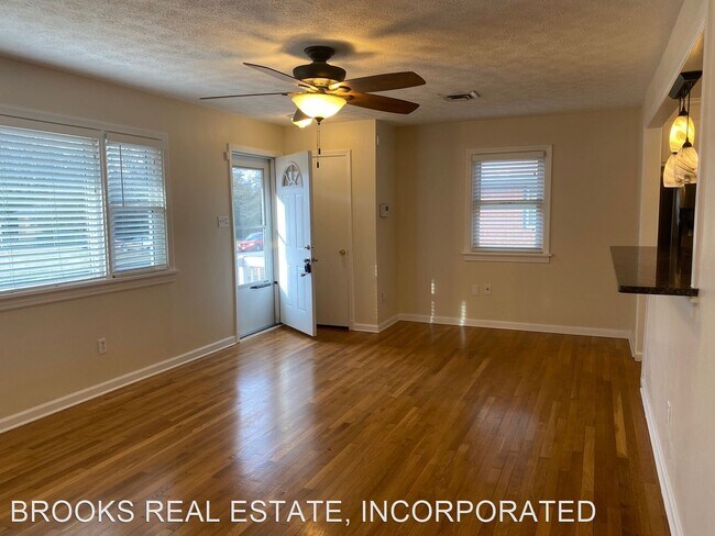 Building Photo - 3 br, 1 bath House - 422 Sandston Avenue
