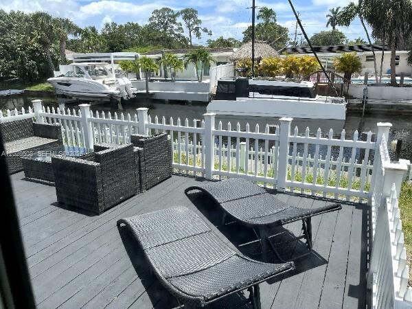 Foto del edificio - 2430 Key Largo Ln