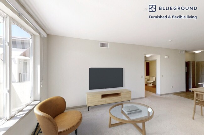 Foto del edificio - 5200 Iron Horse Pkwy