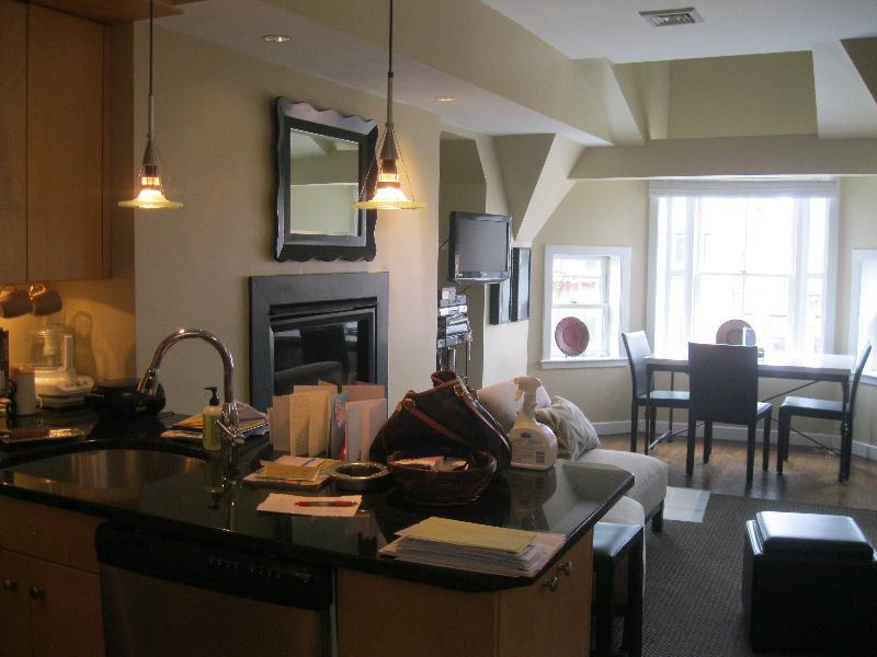Foto principal - 252 Newbury St
