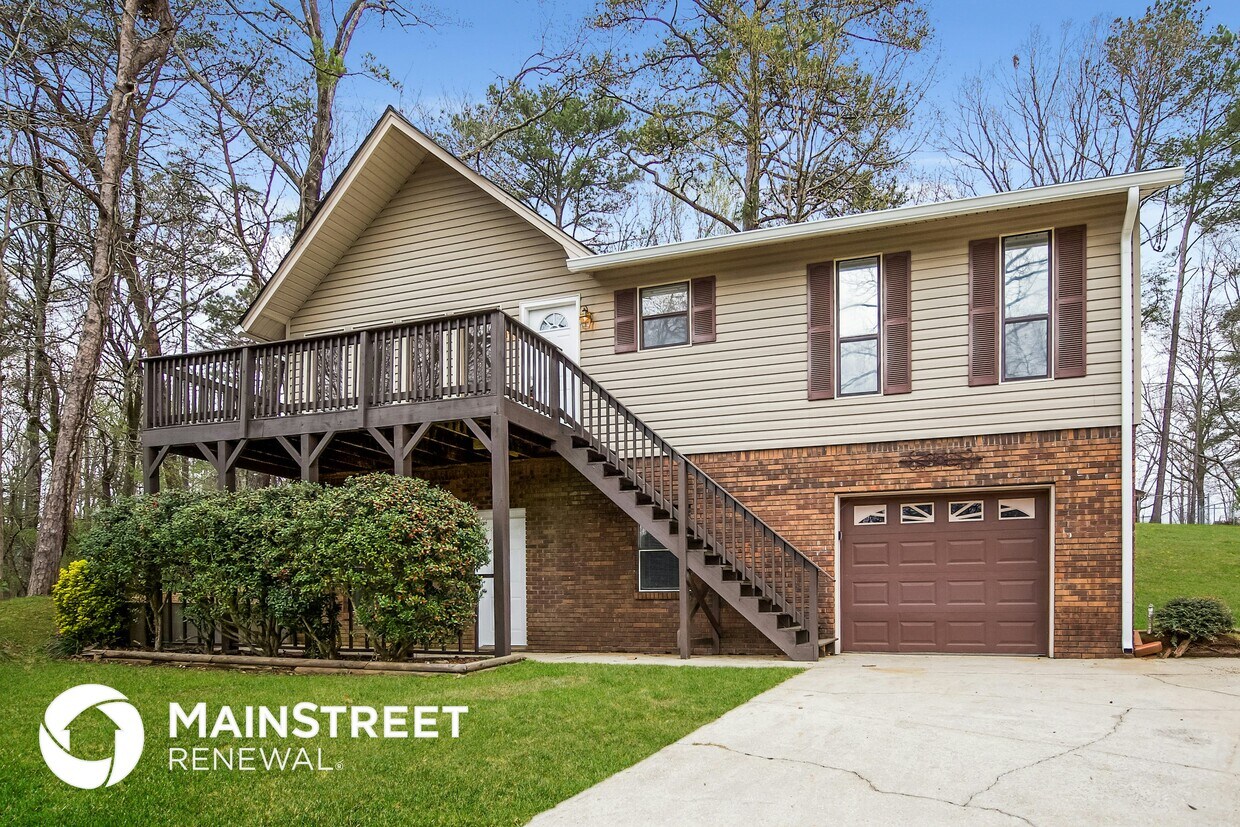 Primary Photo - 21264 Royal Dr