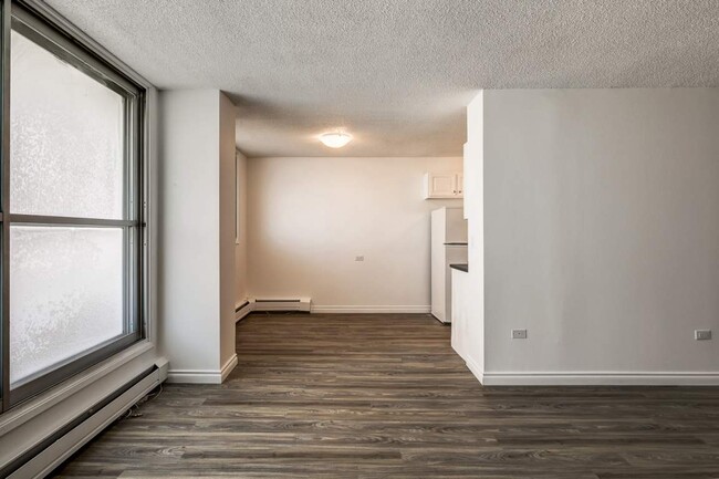 Interior Photo - Riverside Towers