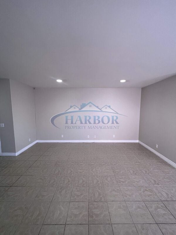 Building Photo - 1020-1024 S. Gaffey Street