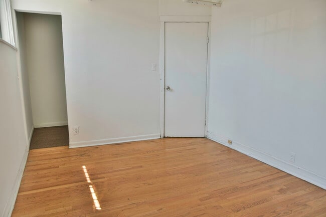 Photo - 3024 N Halsted St Apartment