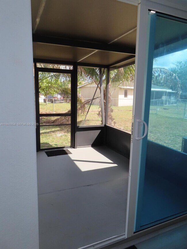 Foto del edificio - 95 SW 17th Terrace