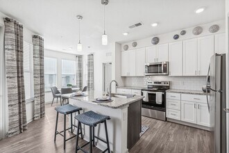 Building Photo - Alera at Hunters Glen