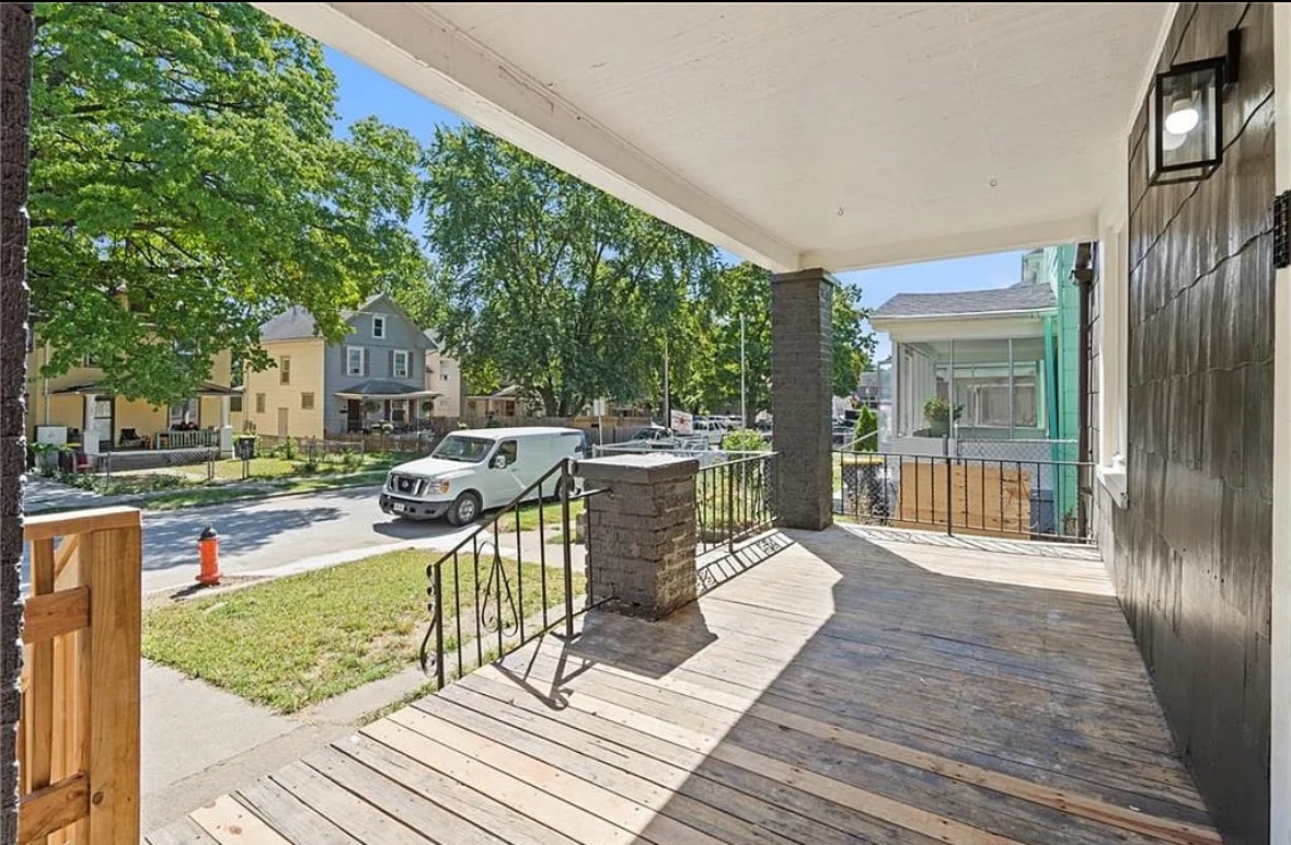 Foto principal - 122 N White Ave