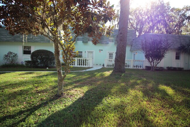 Foto del edificio - 1536 SE 27TH ST, D