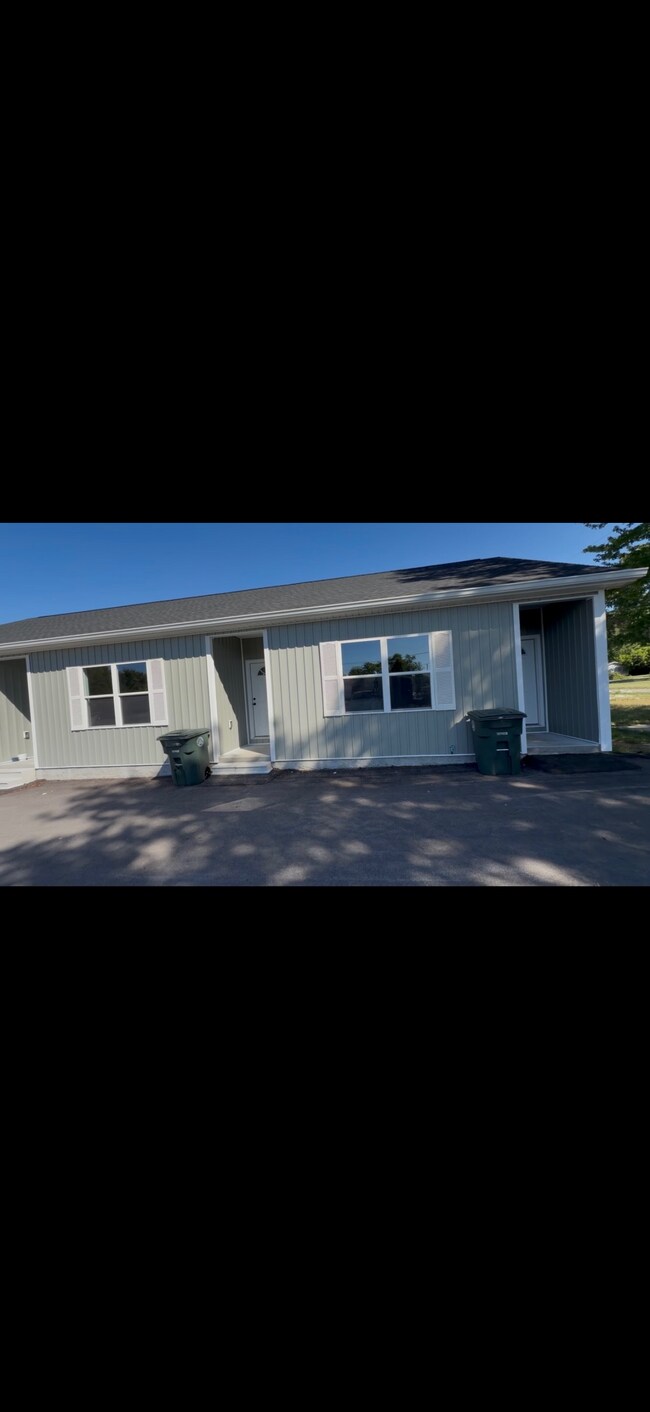 Building Photo - 2070 US-25W