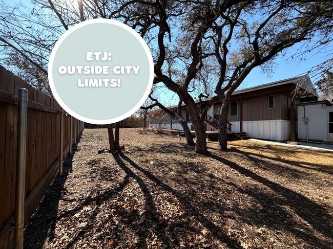 Building Photo - 3101 Rockhill Dr