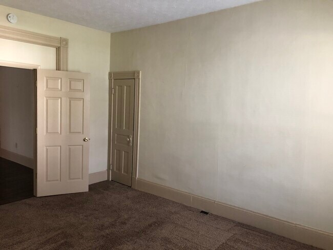 Bedroom 1 - 730 N Wayne St