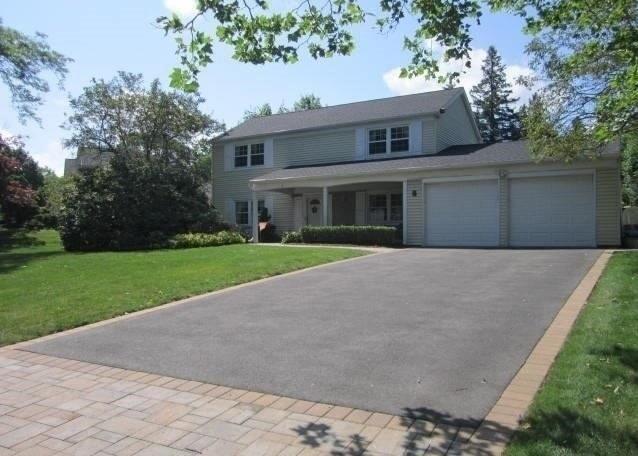 Primary Photo - 8 Mosshill Blvd