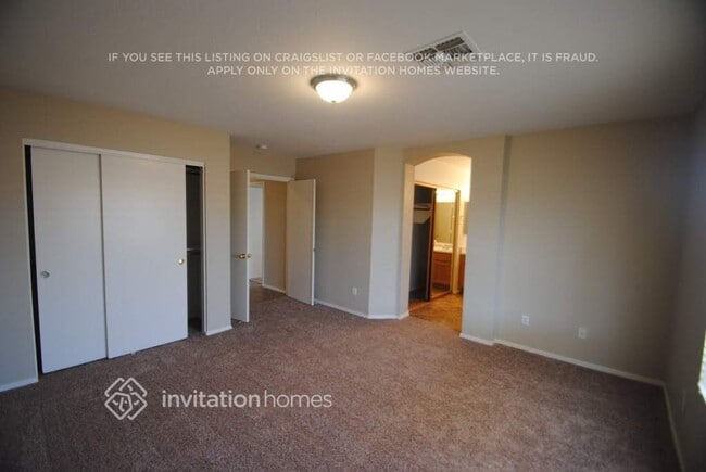 Foto del edificio - 8703 N 112th Ave