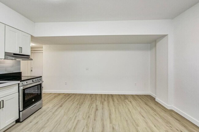 Foto del edificio - Newly renovated apartment at Oakbrook! 2.5...
