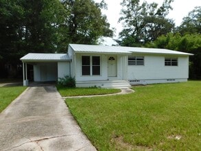 Building Photo - 507 NW 34th Ter
