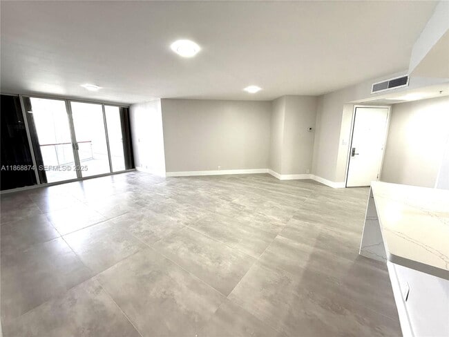 Building Photo - 6767 Collins Ave