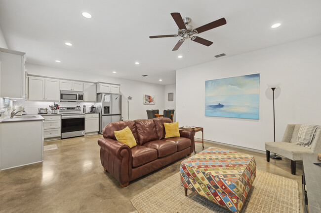 Foto del edificio - 16246 County Road 4100