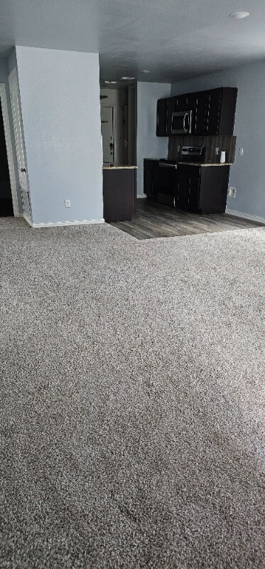 Foto del edificio - 411 E Day St