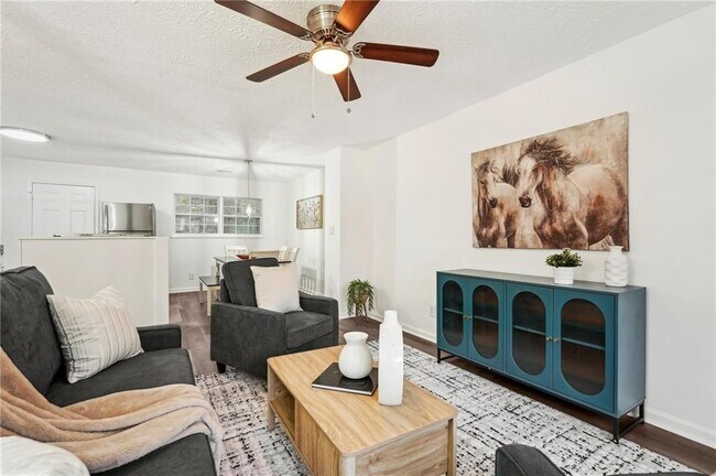 Foto del edificio - 4042 Sweetbriar Ln