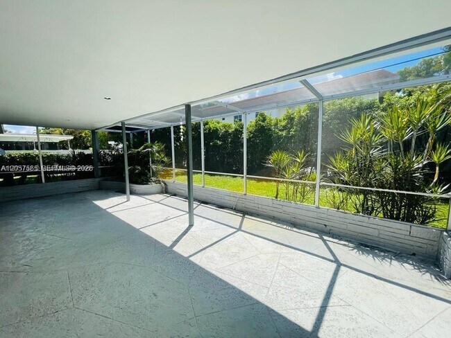 Building Photo - Northeast 41st Street, Oakland Park, FL 33308 - 3 BR 2 BA house