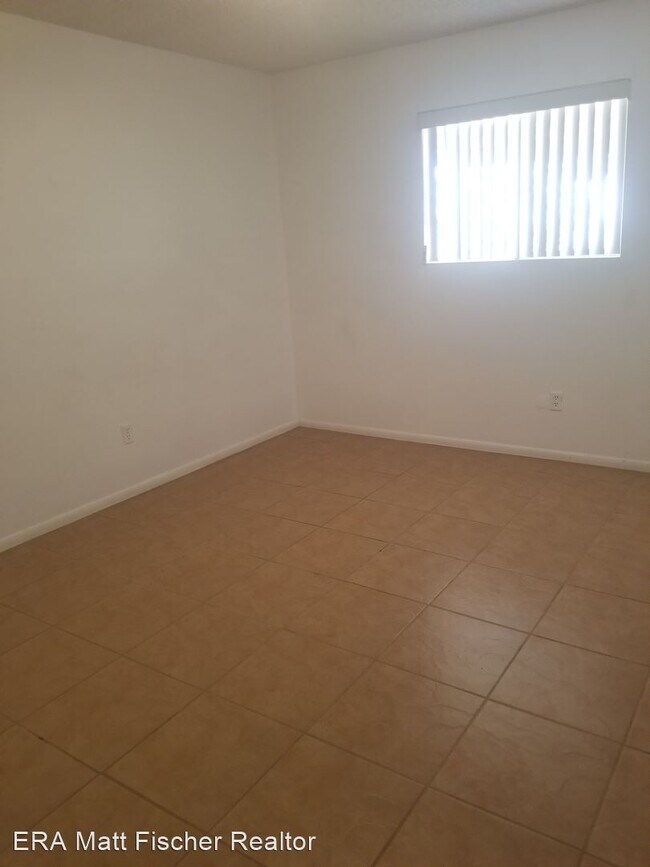 Foto del edificio - 3 br, 2 bath House - 7833 S Phillips Ave