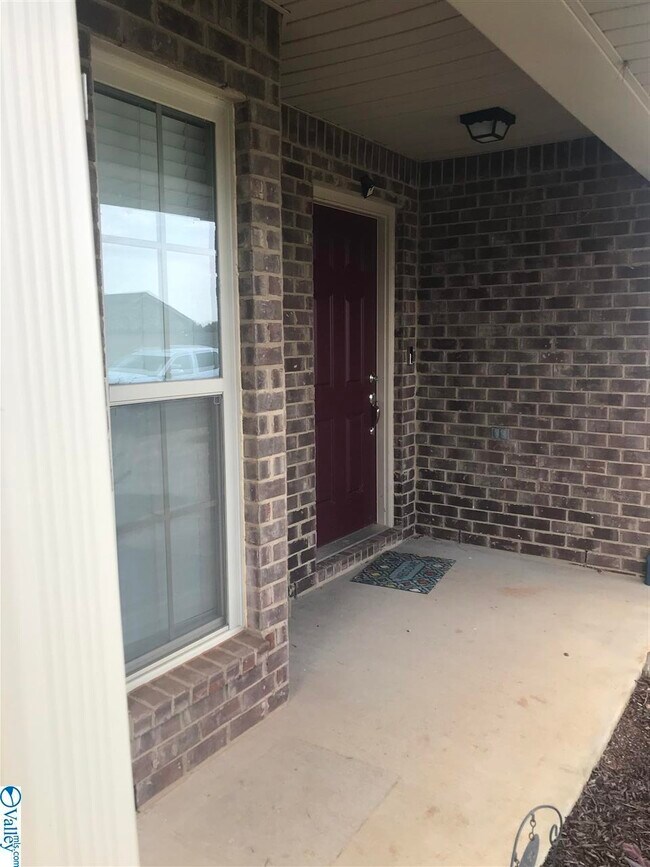 Building Photo - 176 Harold Murphy Dr