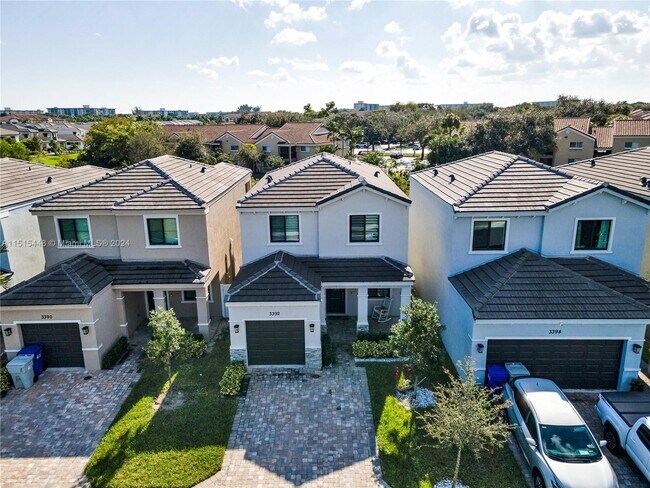 Foto del edificio - 3392 NW 5th St