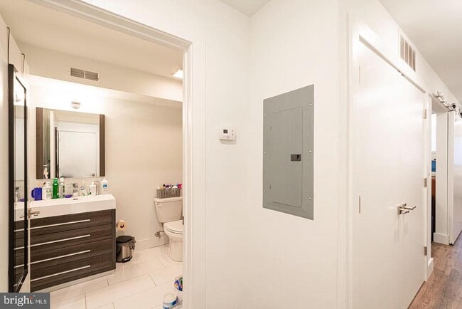 Foto del edificio - 1155 S 15th St
