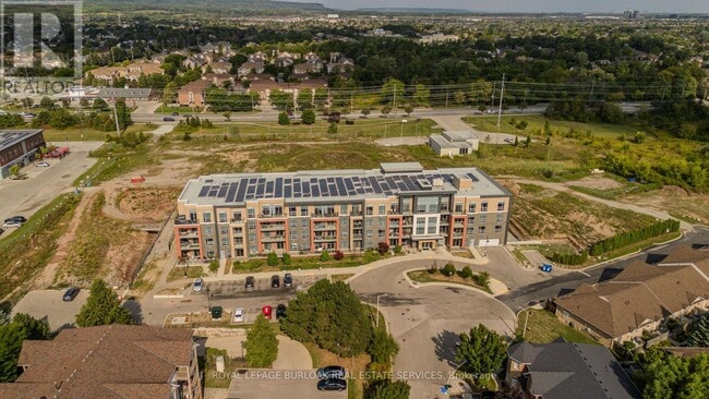 Building Photo - 4040 Upper Middle Rd