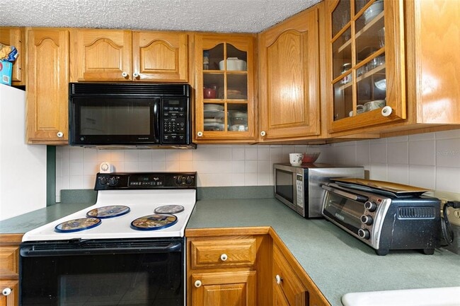 Building Photo - 4746 Azalea Dr
