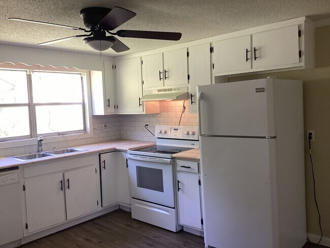 Foto del edificio - 3 Bdrm Home In Harrison