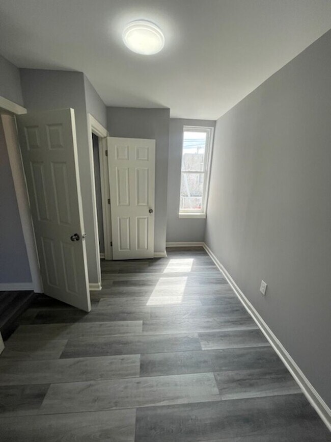 Building Photo - Anika Homes 3 Bedroom