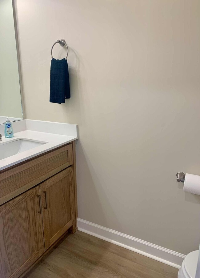 Building Photo - 129 S 5th St