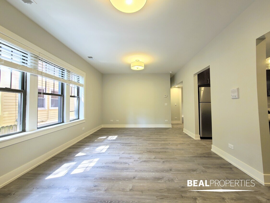 Foto principal - 1145 Maple Ave