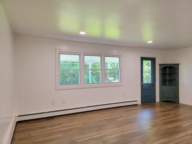 Foto del edificio - 661 Lauschtown Rd