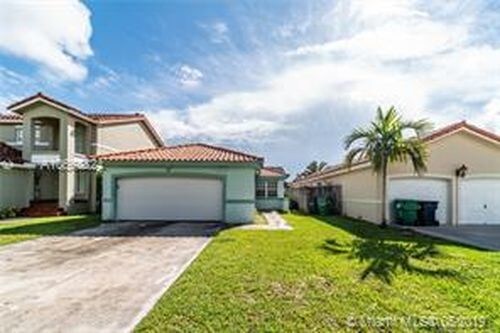 Building Photo - 10151 SW 138th Ct