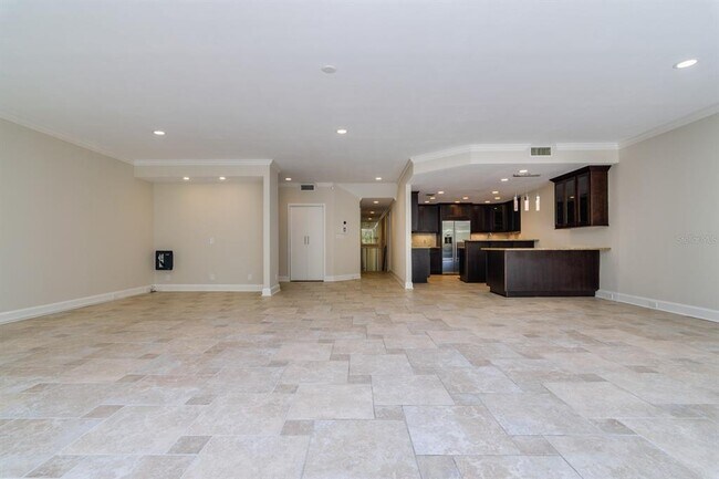 Foto del edificio - 2540 W Palm Dr