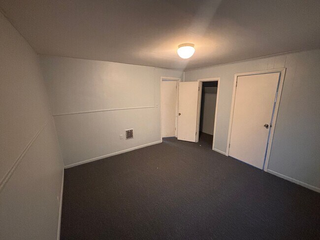 Foto del edificio - 124 39th Ave N