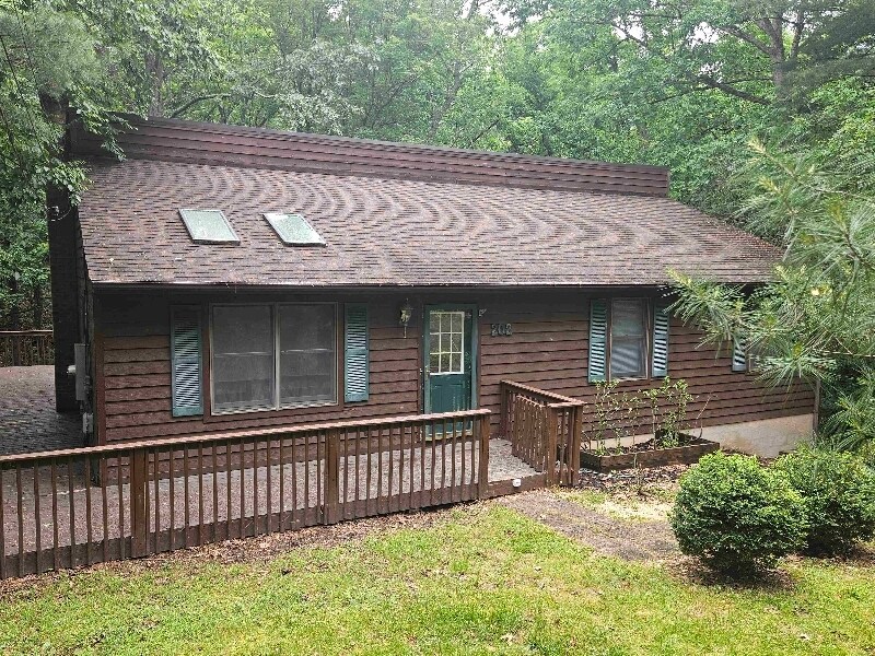 202 Greenbriar Cir, Cross Junction, VA 22625 House Rental in Cross Junction, VA