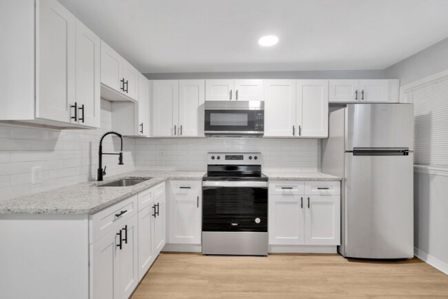 Building Photo - 8112 N Mulberry St