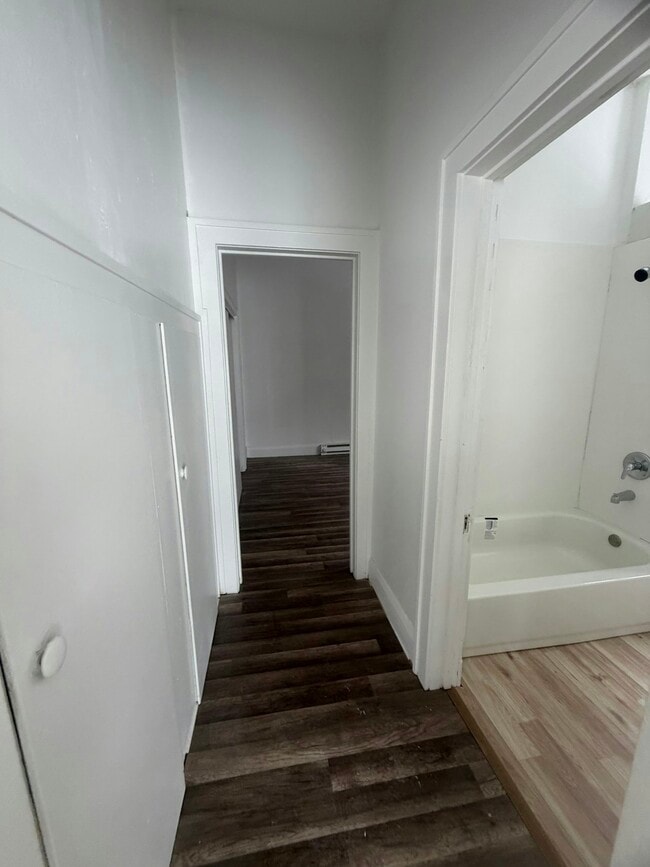 Foto del edificio - 2618 Collingwood Blvd