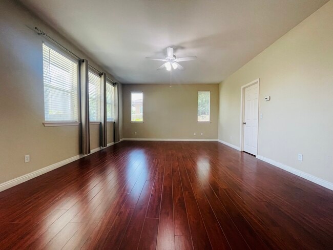 Foto del edificio - 6812 Kenton Pl