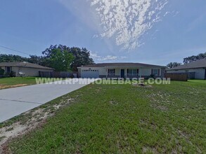 Building Photo - 2030 Vizcaya Dr