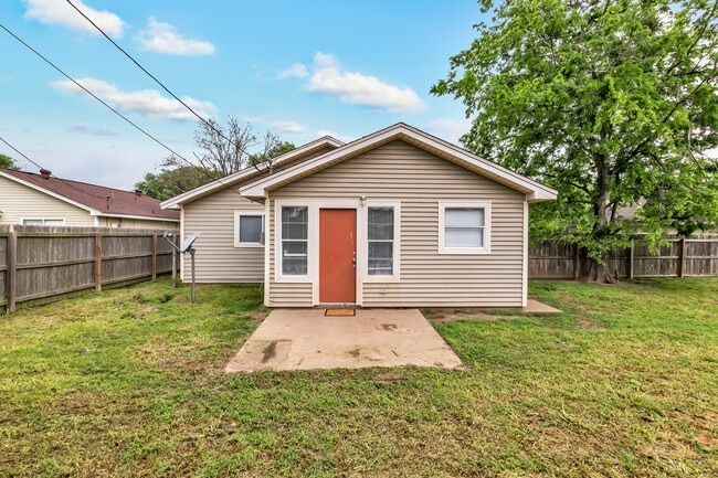Building Photo - 3402 Timberline Ct
