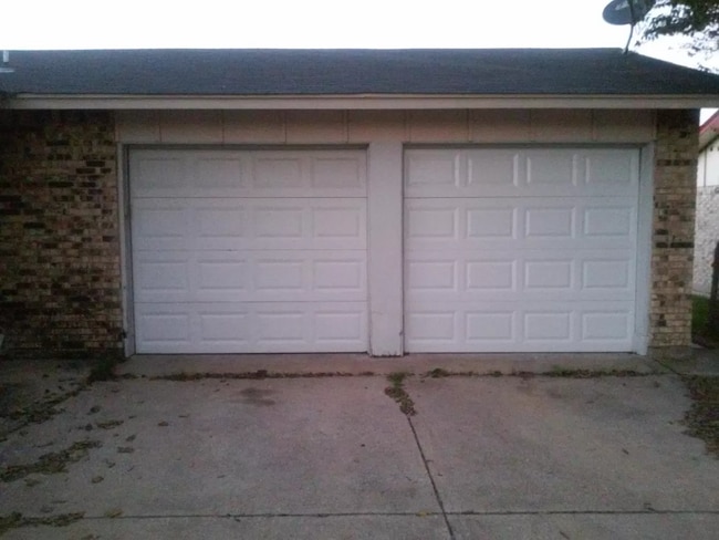 Photo - 410 Oleander St House