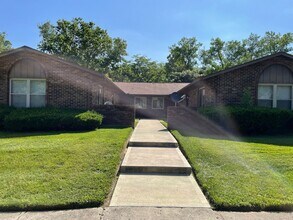 Building Photo - 1306 Black Forest Dr